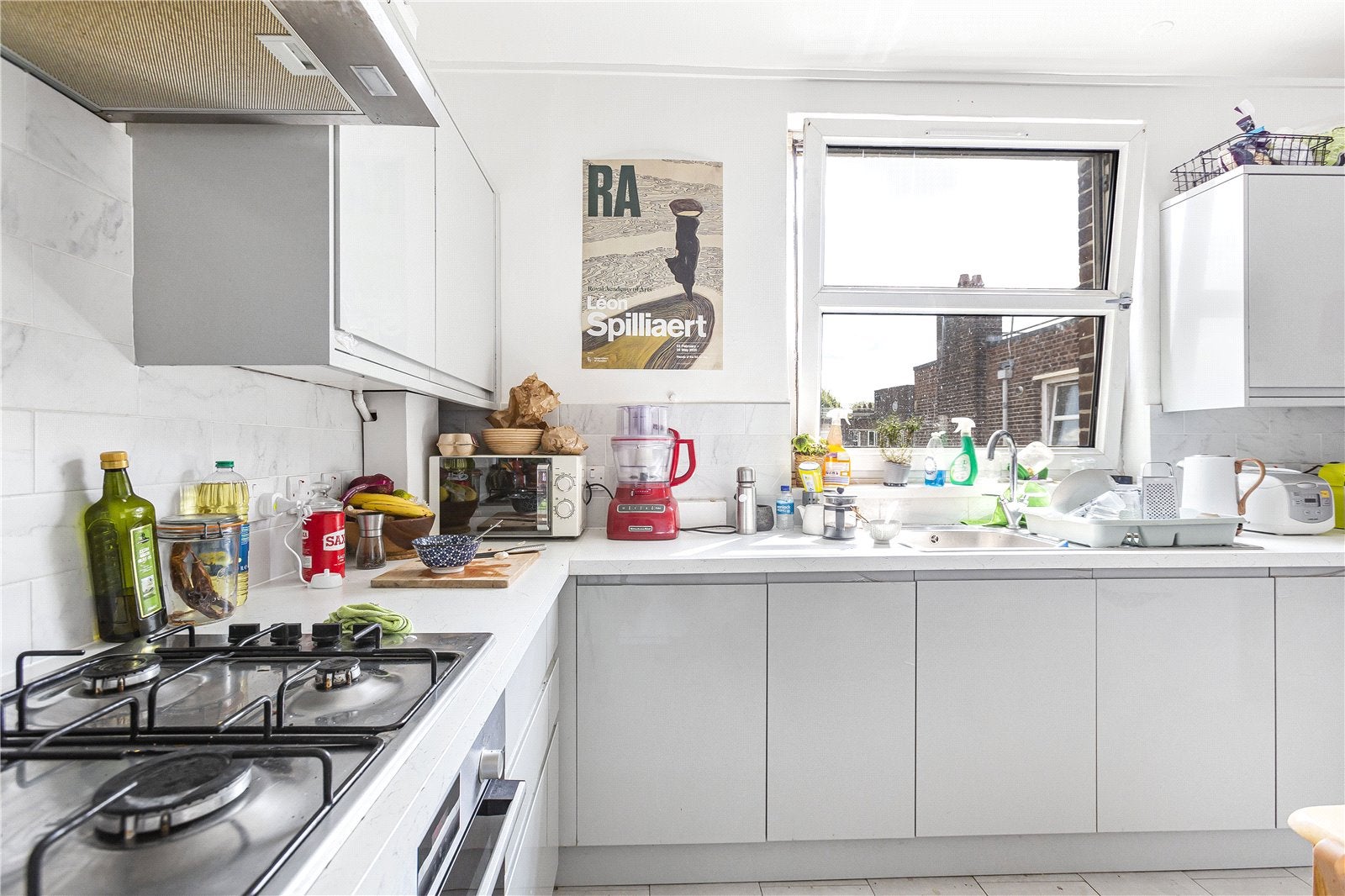 Flat Mapledene Estate in Greater London