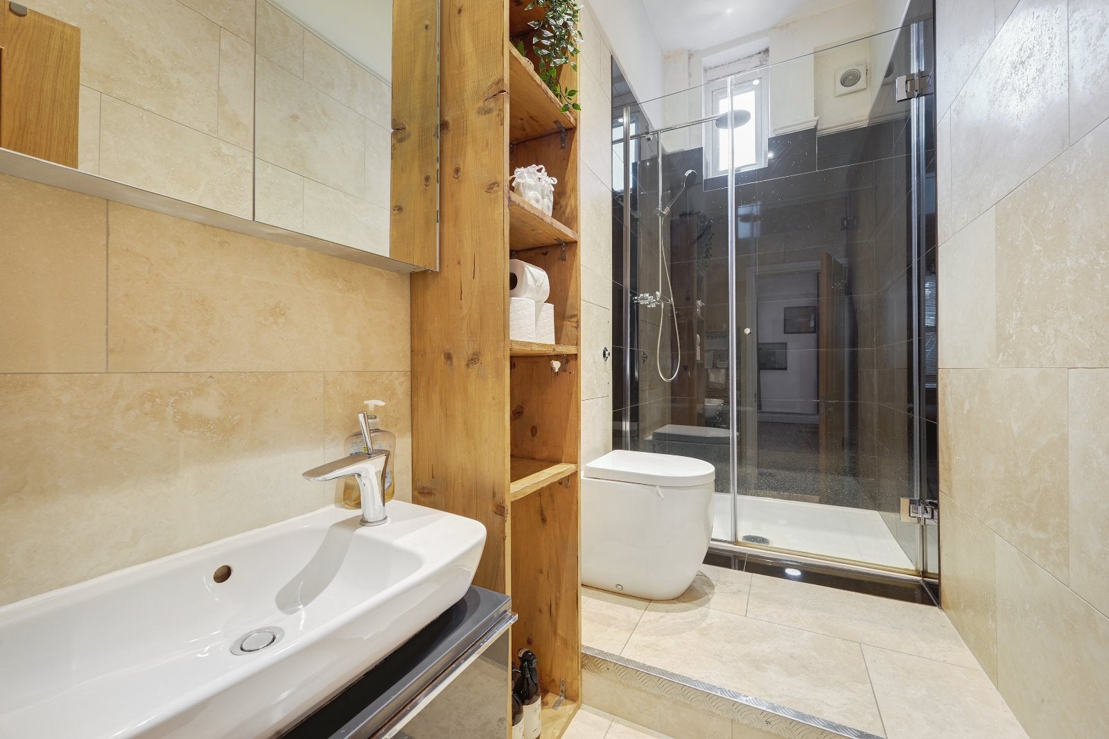 Flat Westbourne Grove in City of Westminster