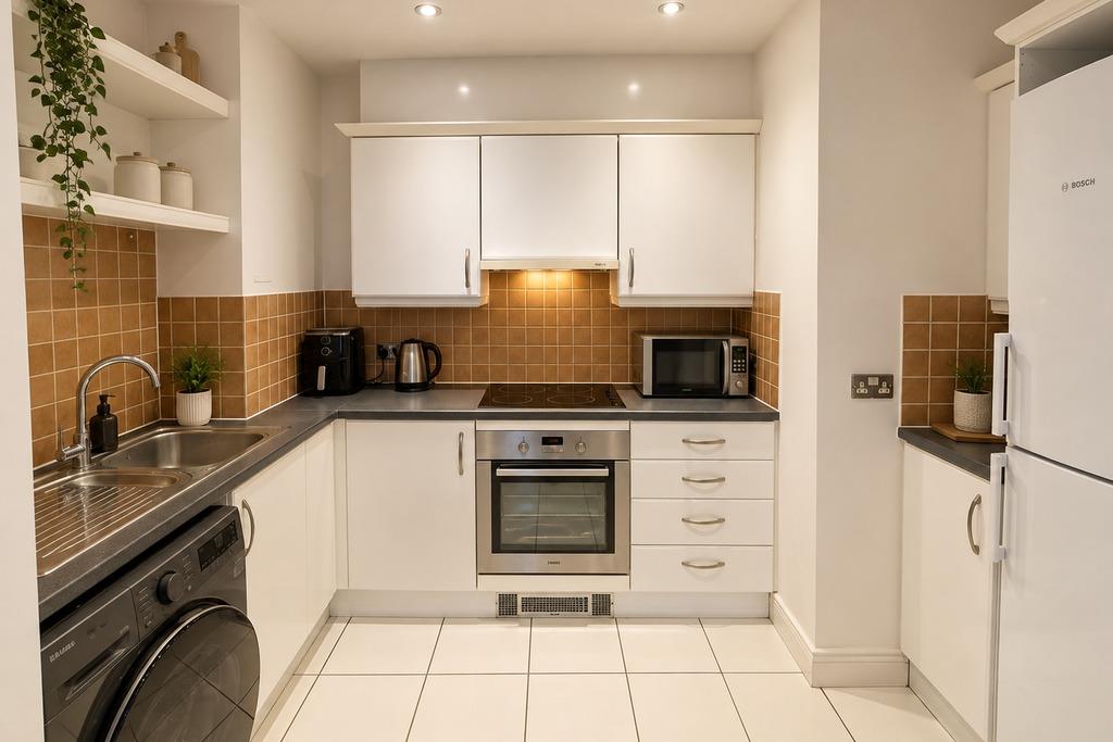 Flat Gerry Raffles Square in Greater London