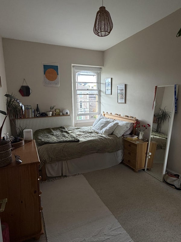 Room Apsley Road in Bristol