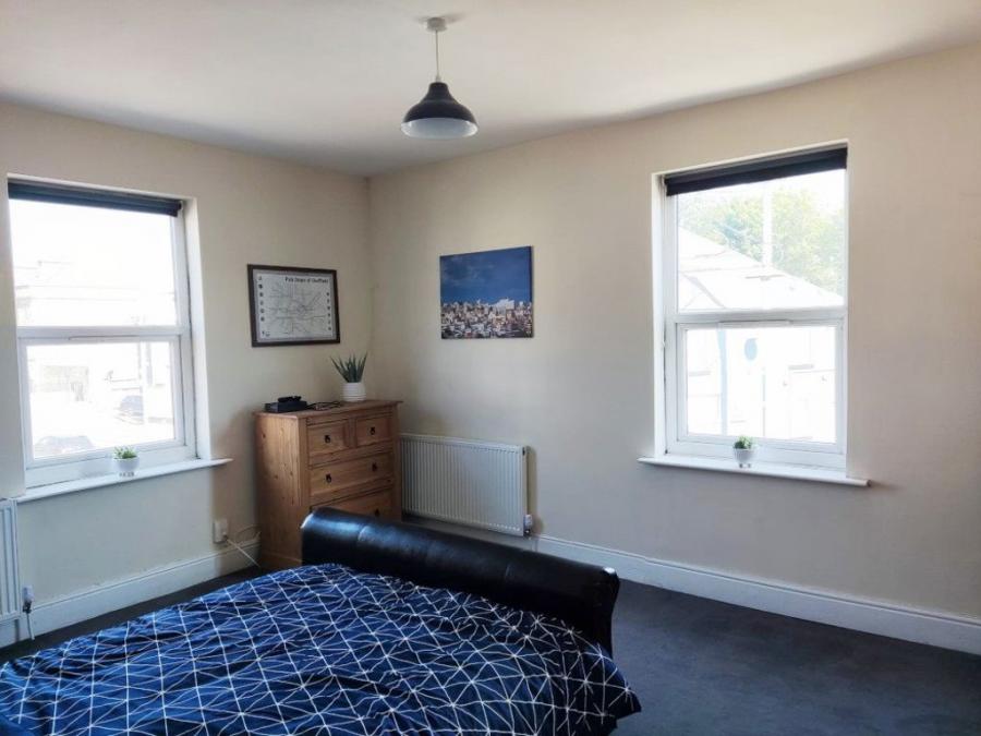 Room Burnaby Street in Sheffield