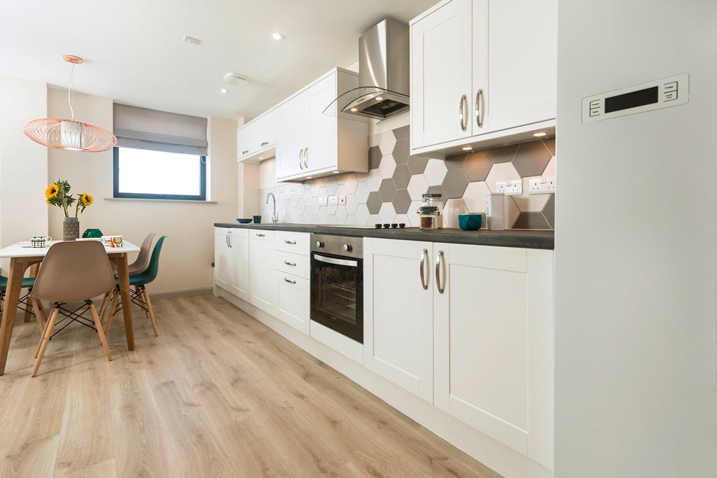 Flat Woodville Road in Cardiff