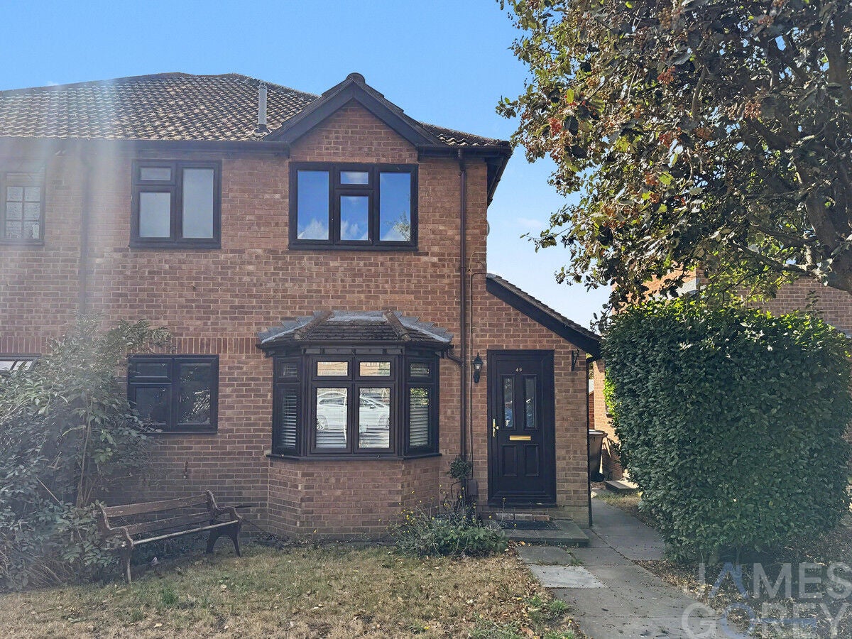 House Blackmans Close in Dartford