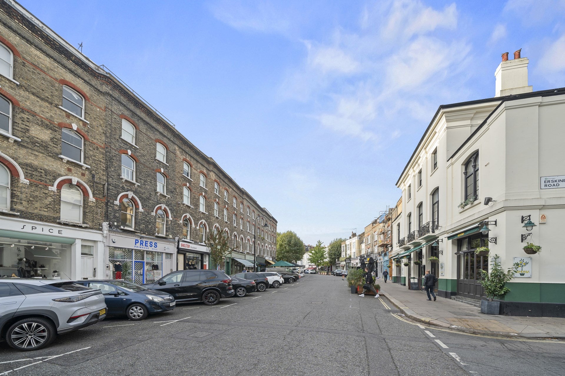 Flat Regent's Park Road in Greater London