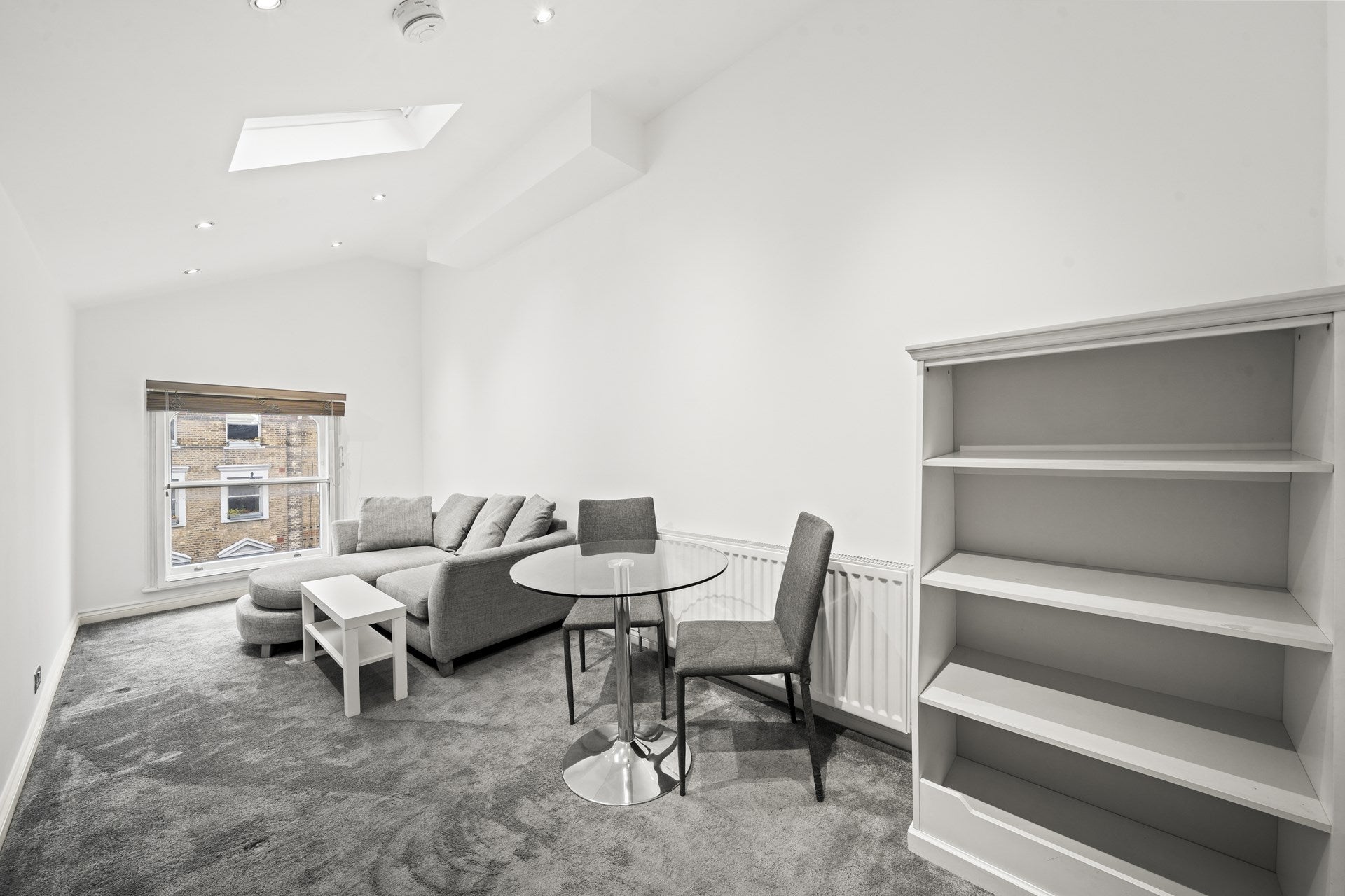 Flat Regent's Park Road in Greater London