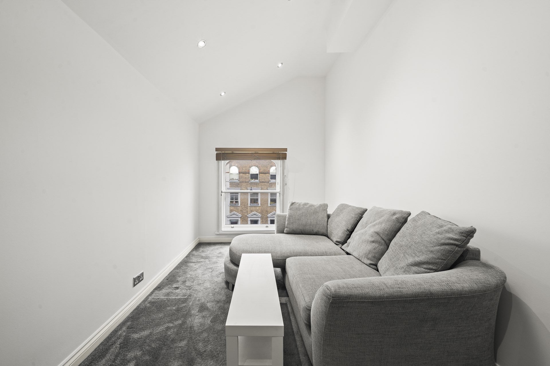 Flat Regent's Park Road in Greater London