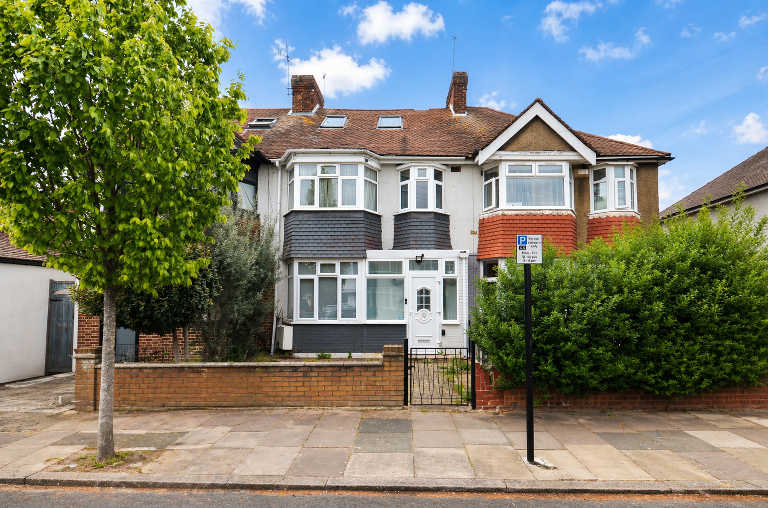 House Court Way in Greater London