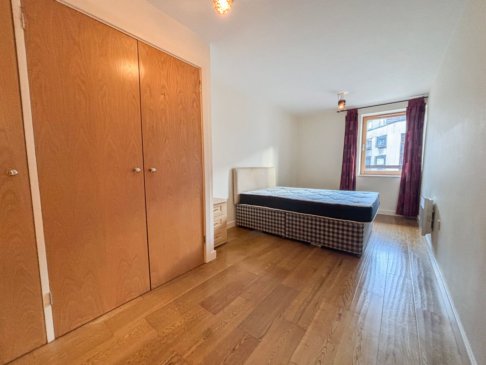 Flat Priory Place in Coventry