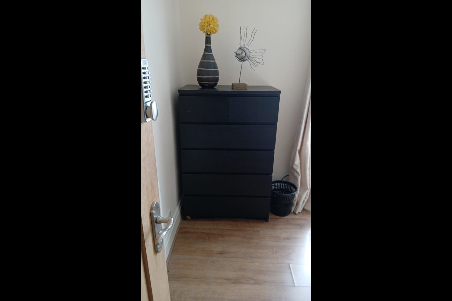 Room Miers Avenue in Hartlepool