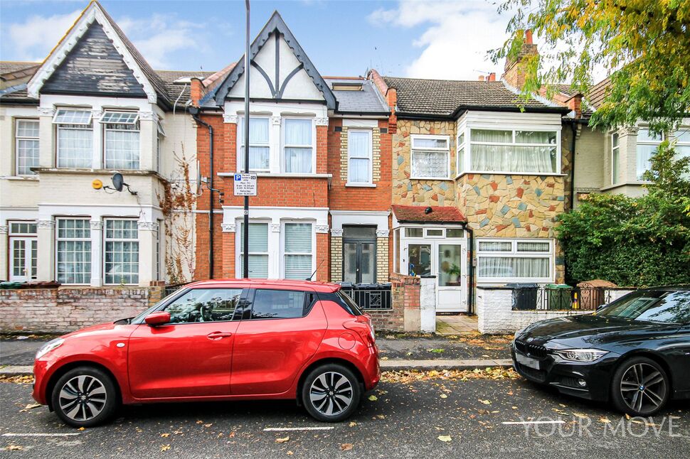Flat Theobald Road in Greater London