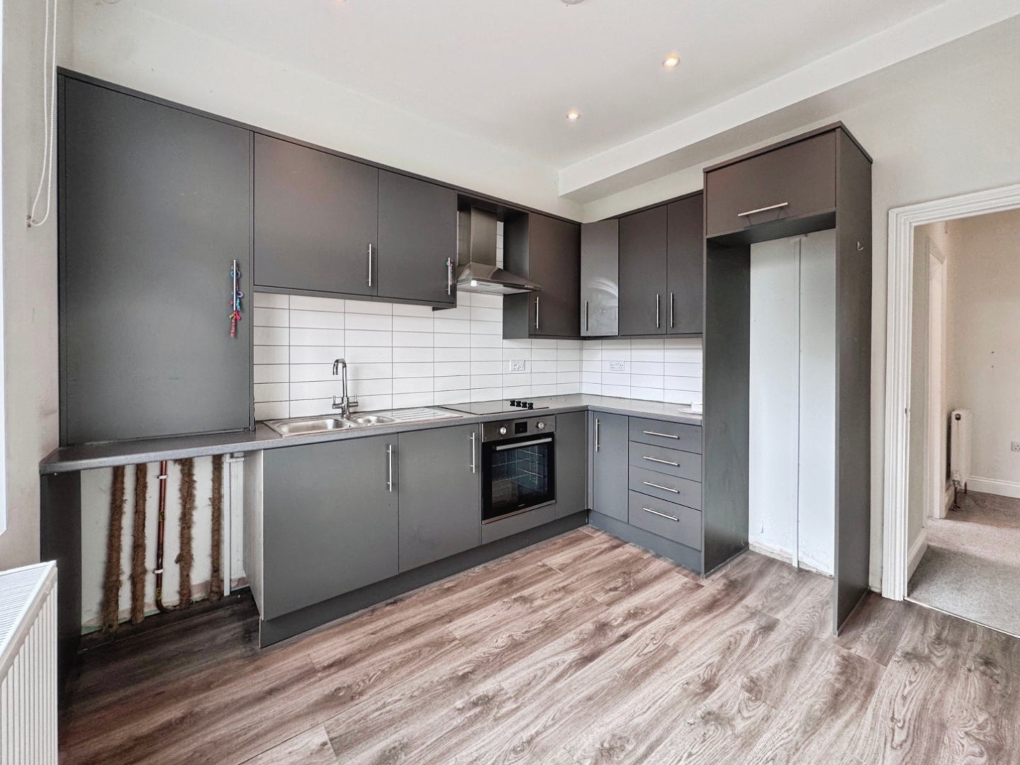 Flat Warwick Road in Southend-on-Sea