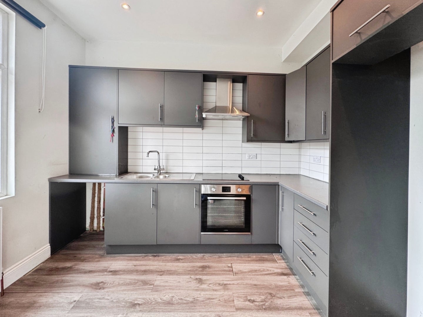 Flat Warwick Road in Southend-on-Sea