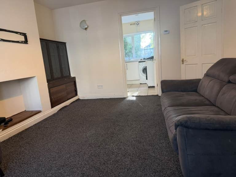 House Denville Crescent in Birmingham