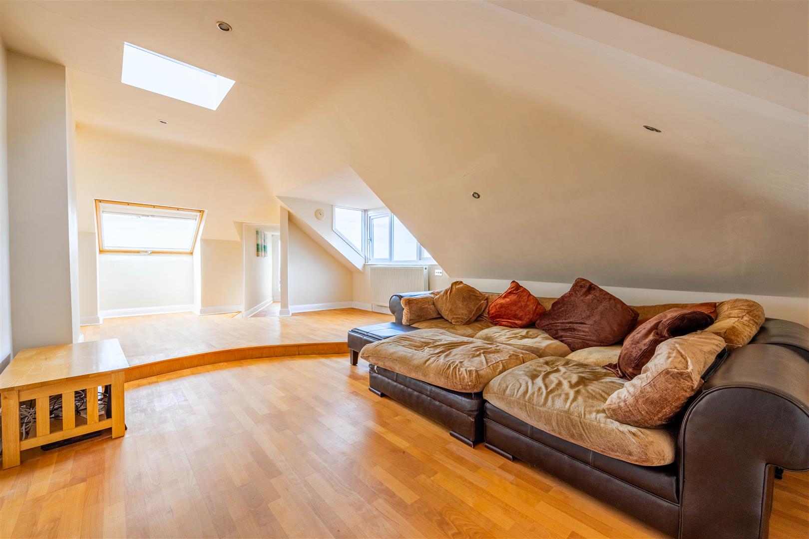 Flat The Leas in Southend-on-Sea