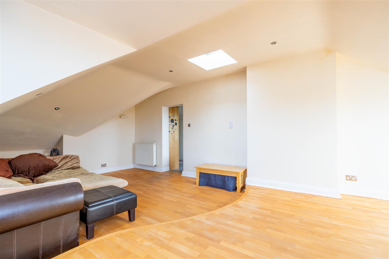 Flat The Leas in Southend-on-Sea