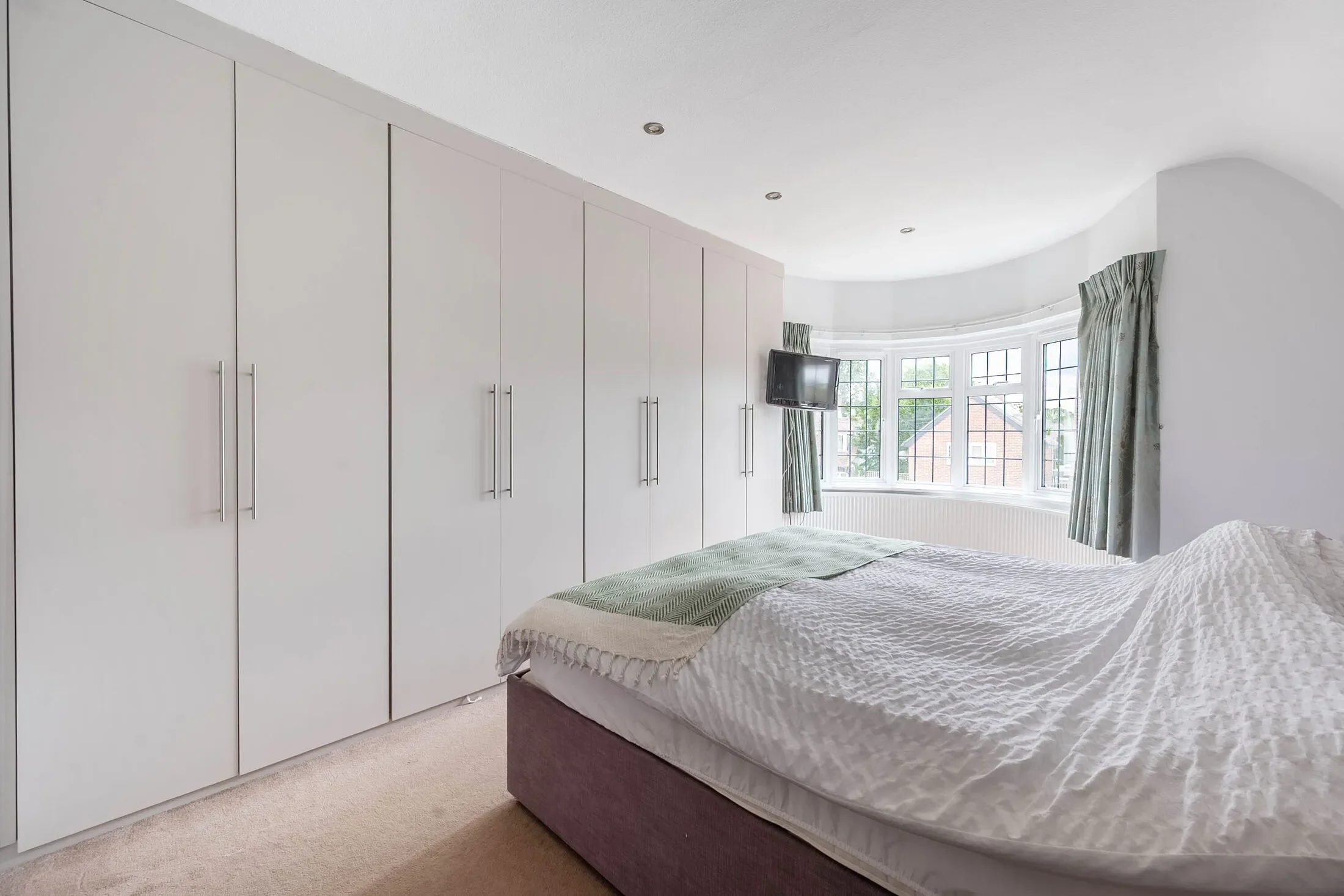 House Cavendish Drive in Greater London