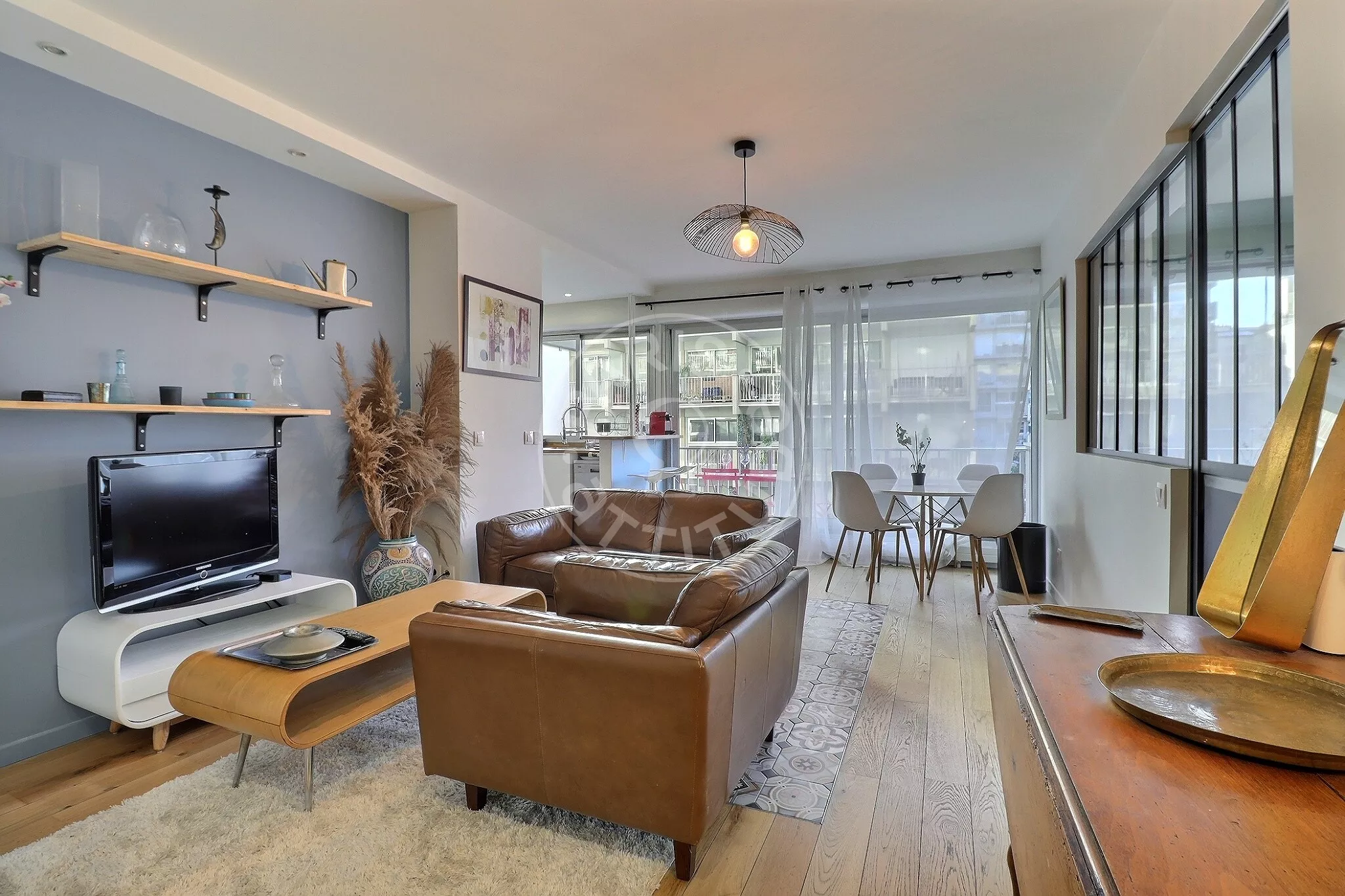 Flat Rue Saint-Maur in Paris