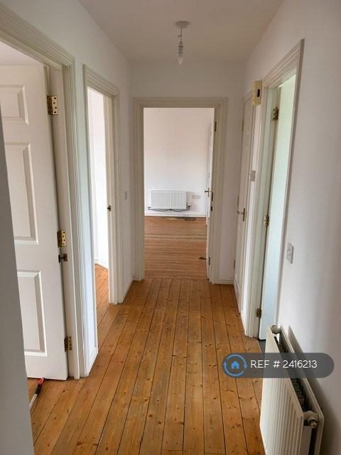 Flat Hopton Grove in Newport Pagnell