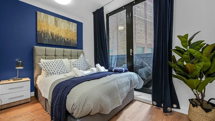 Flat Bartholomew Close in City of London