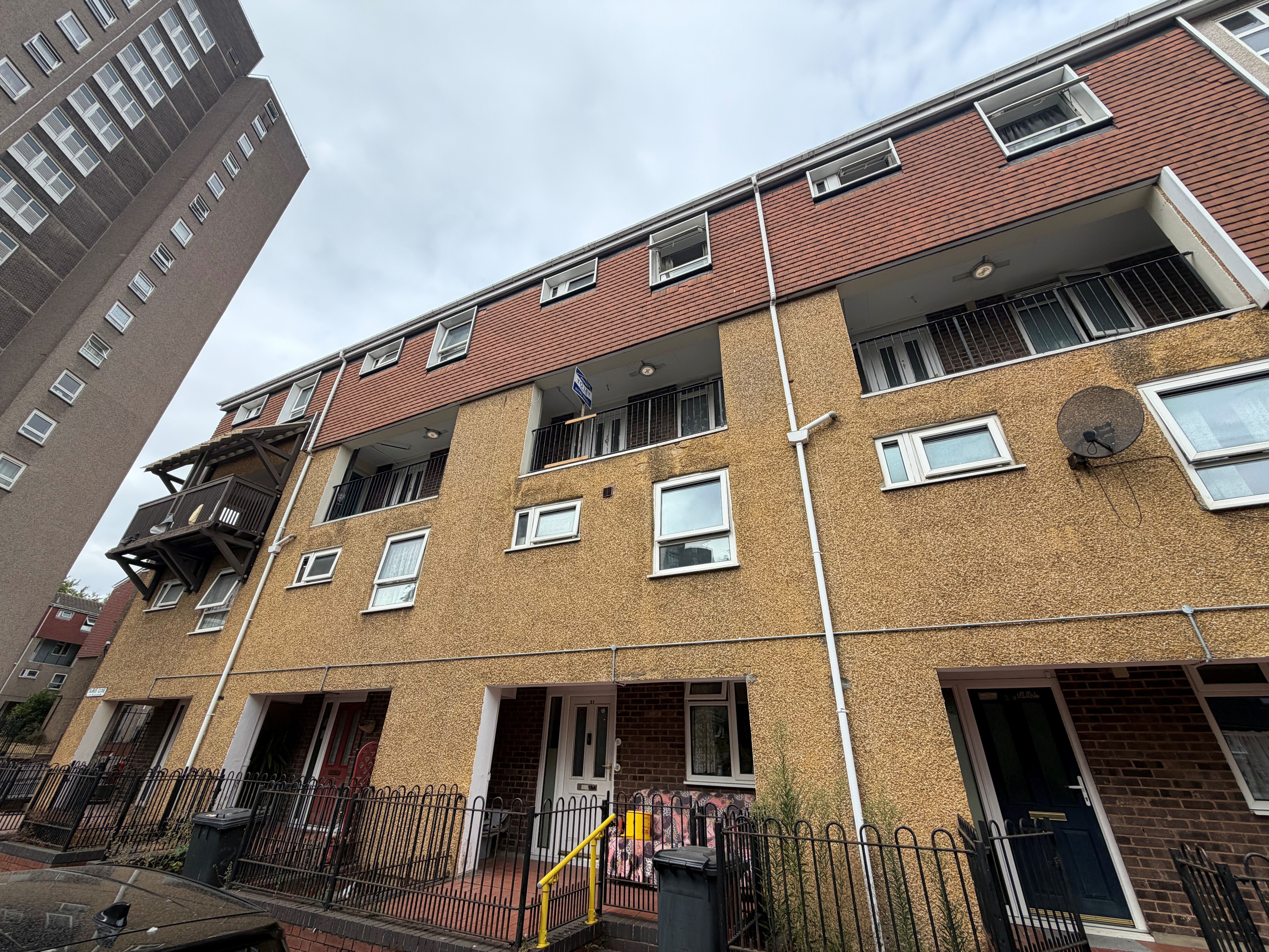 Flat Taurus Close in Leicester