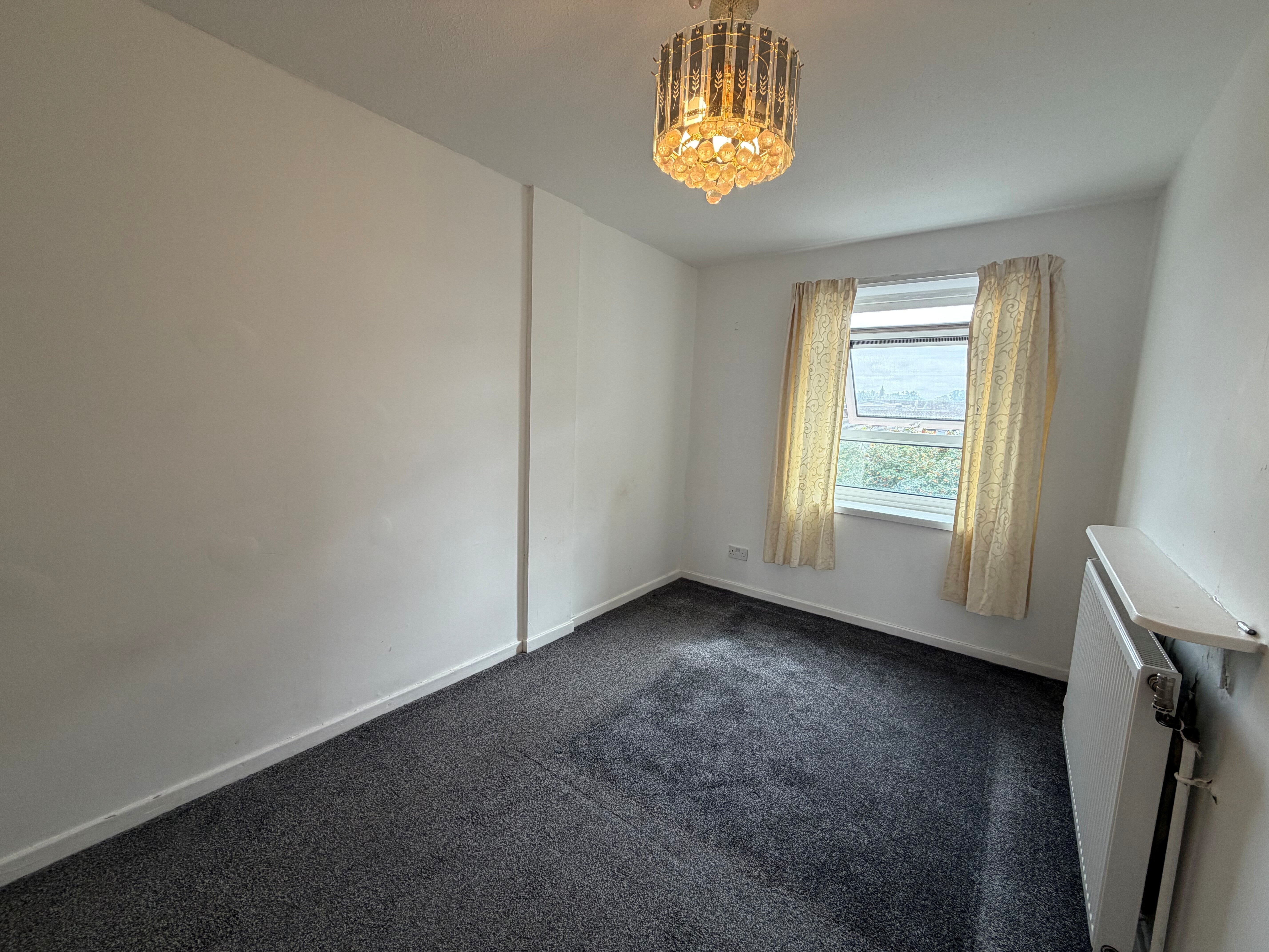 Flat Taurus Close in Leicester