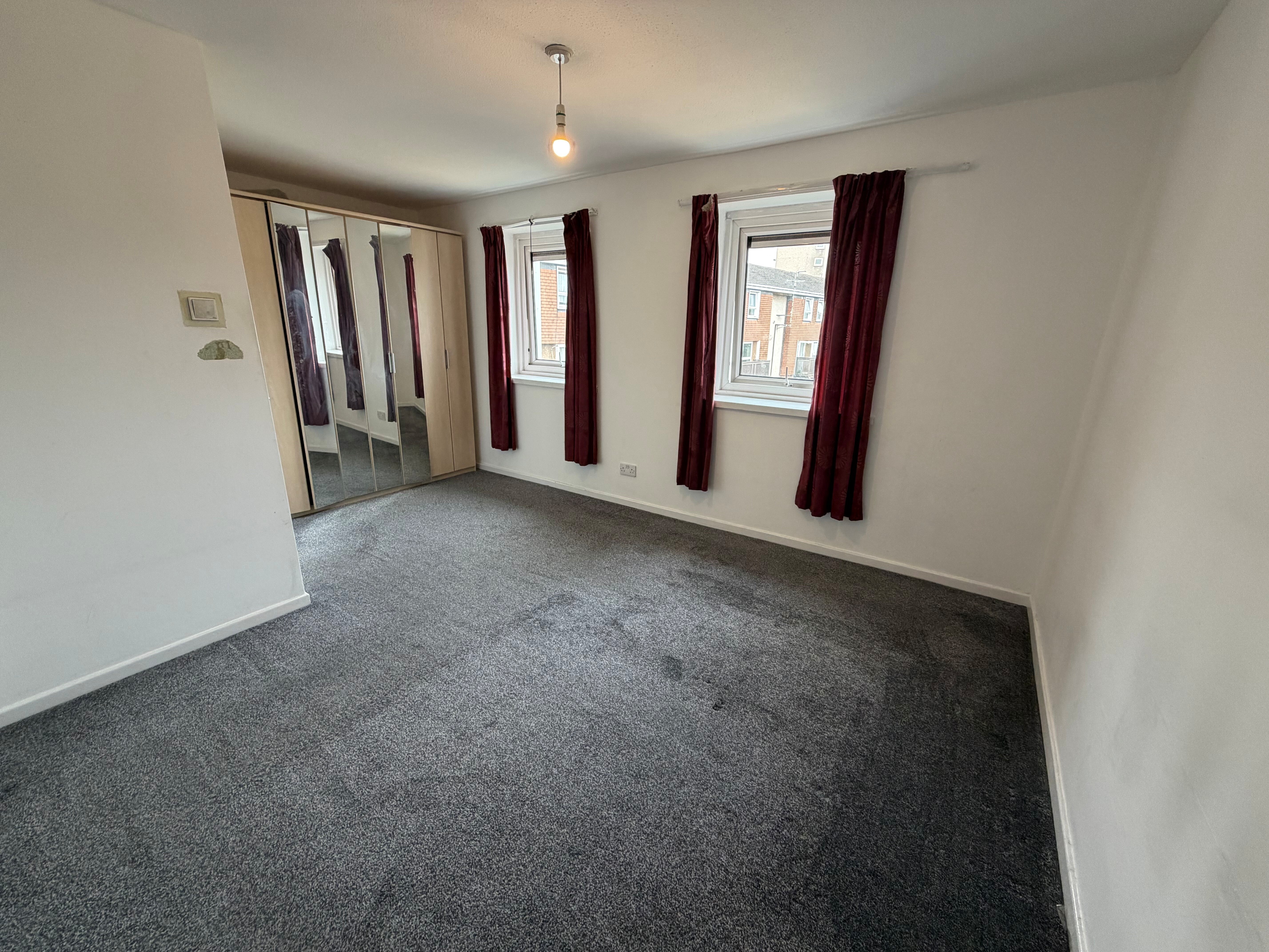 Flat Taurus Close in Leicester