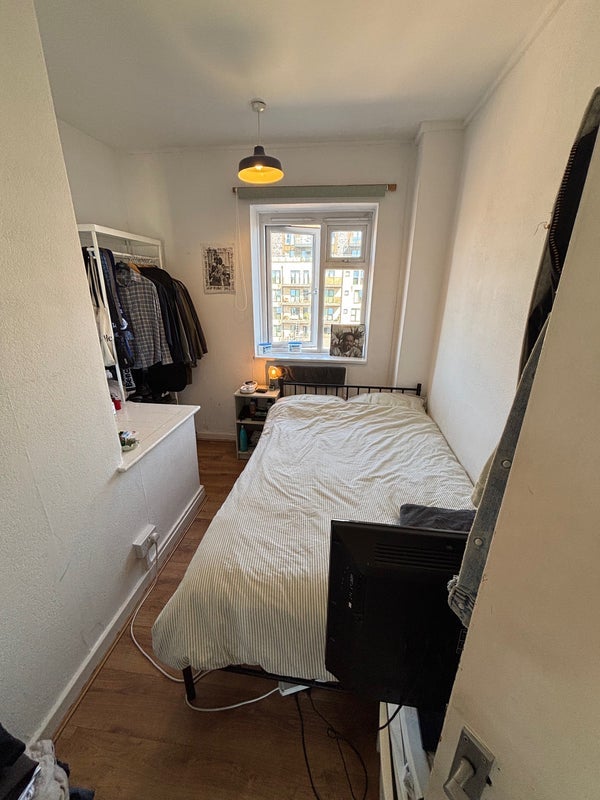 Room Howard Road in Greater London