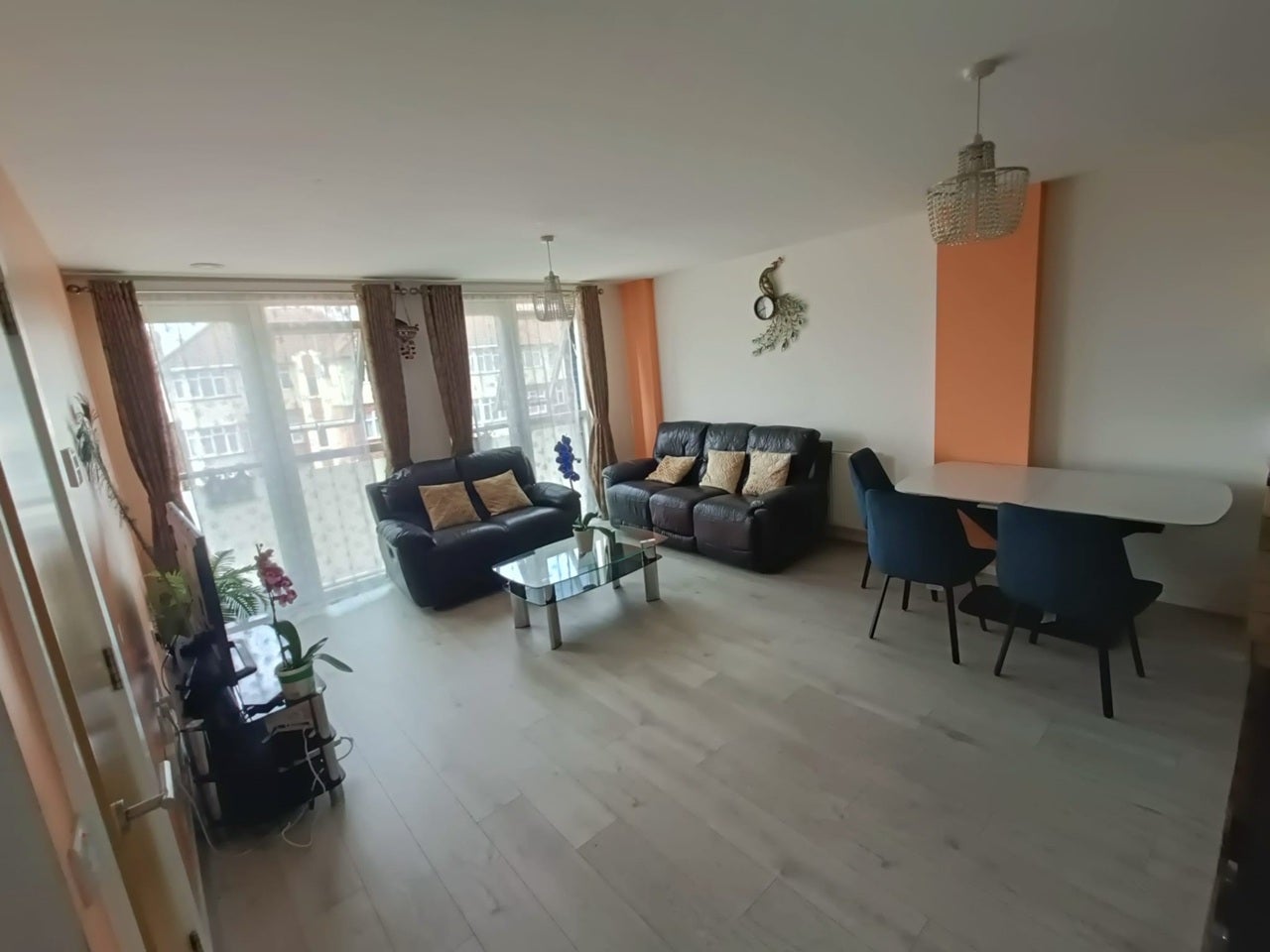 Flat Harrow View in Greater London