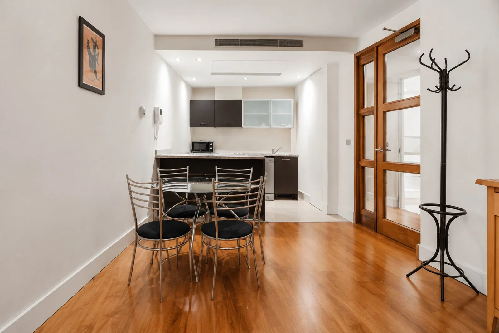 Flat Praed Street in City of Westminster