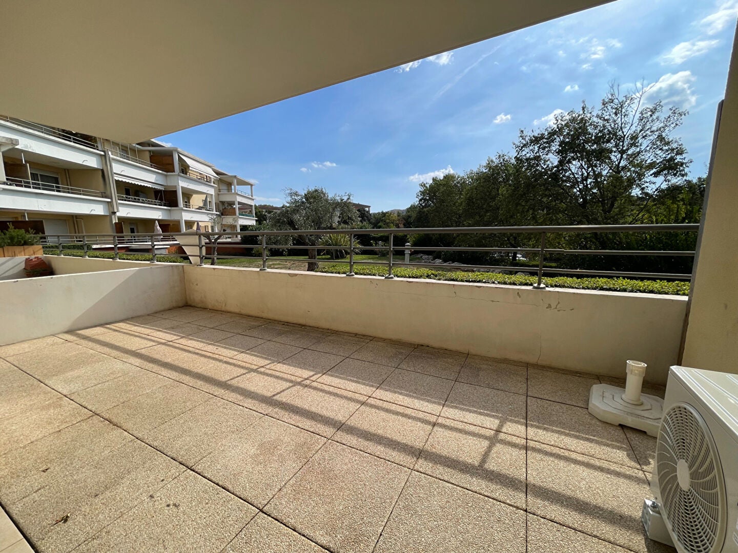 Flat Avenue du Grand Vallat in Aix-en-Provence