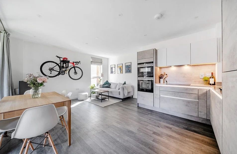 Flat Doyle House in Greater London