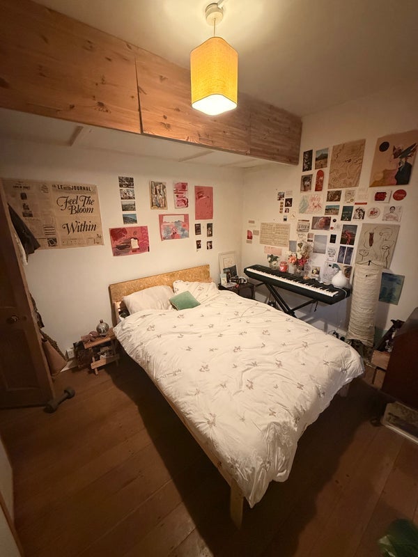 Room Kennington Park Road in Greater London