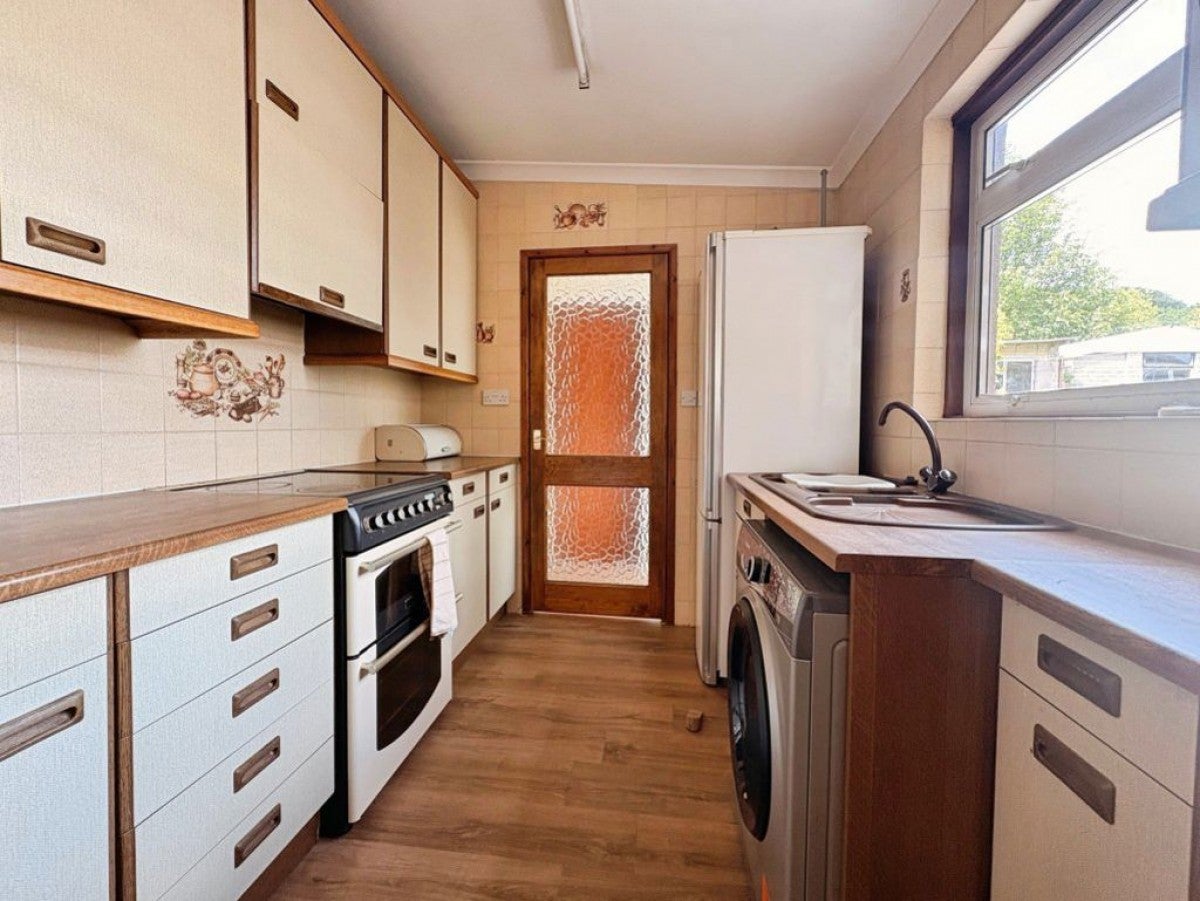 House Park Terrace in Tondu