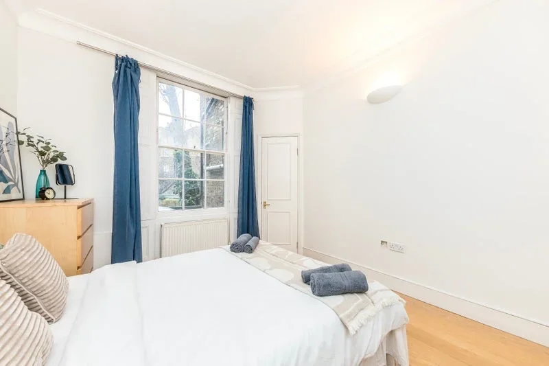 Flat Danbury Street in Greater London