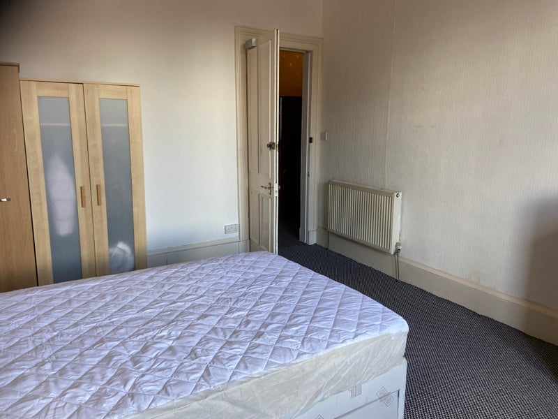 Room Dowanside Lane in Glasgow