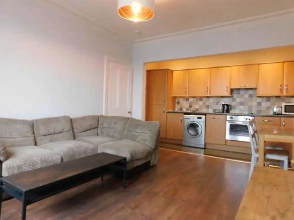 Flat Victor Park Terrace in City of Edinburgh