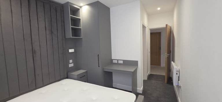 Room Godwin Street in Bradford
