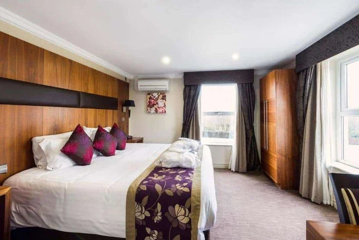 Room Gloucester Road in Cheltenham
