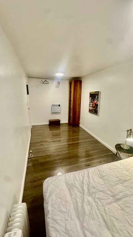 Room Stuart Road in Greater London