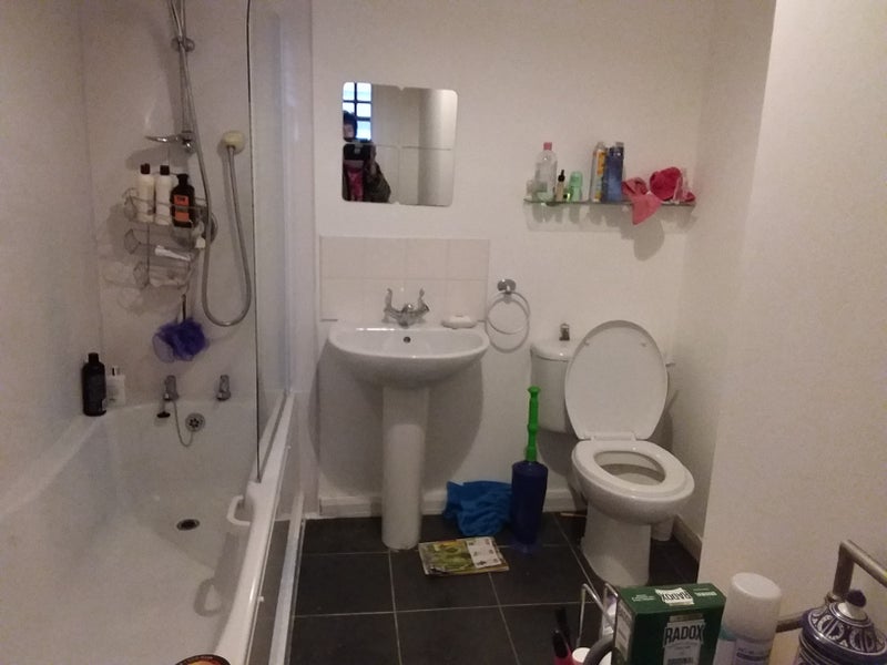 Room Coplaw Court in Glasgow
