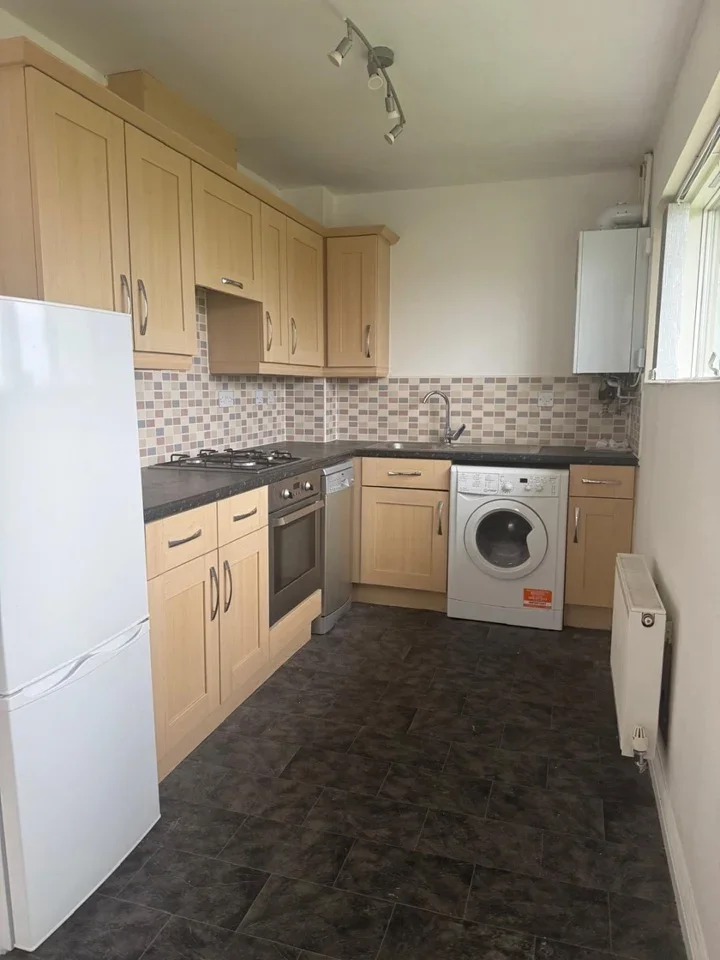 Flat Sotherby Drive in Cheltenham