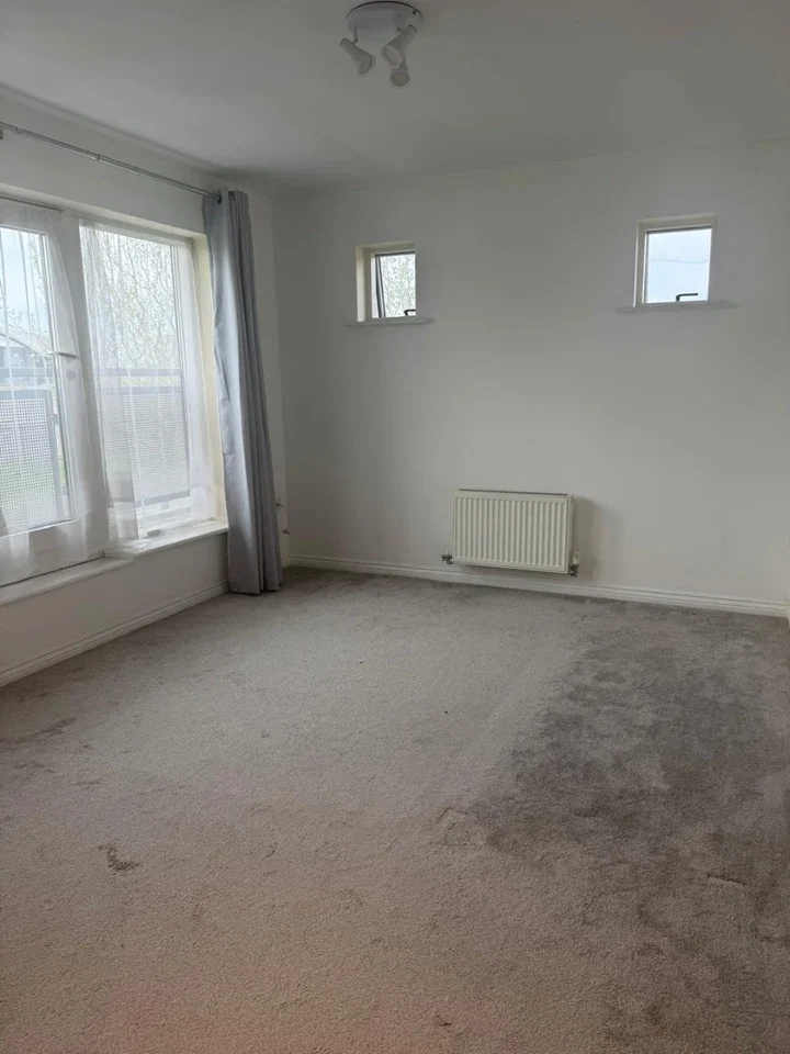 Flat Sotherby Drive in Cheltenham