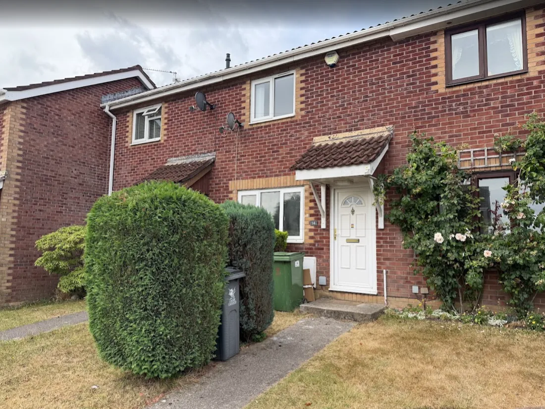 House Hillcrest Close in Cardiff