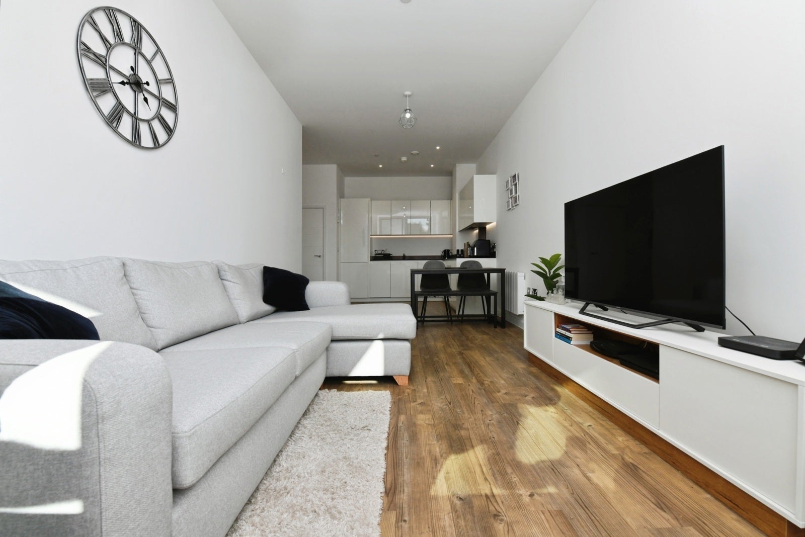 Flat Clive Road in Brentwood