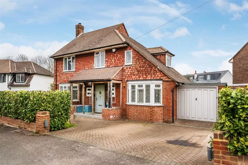 House Glebe Road in Mole Valley