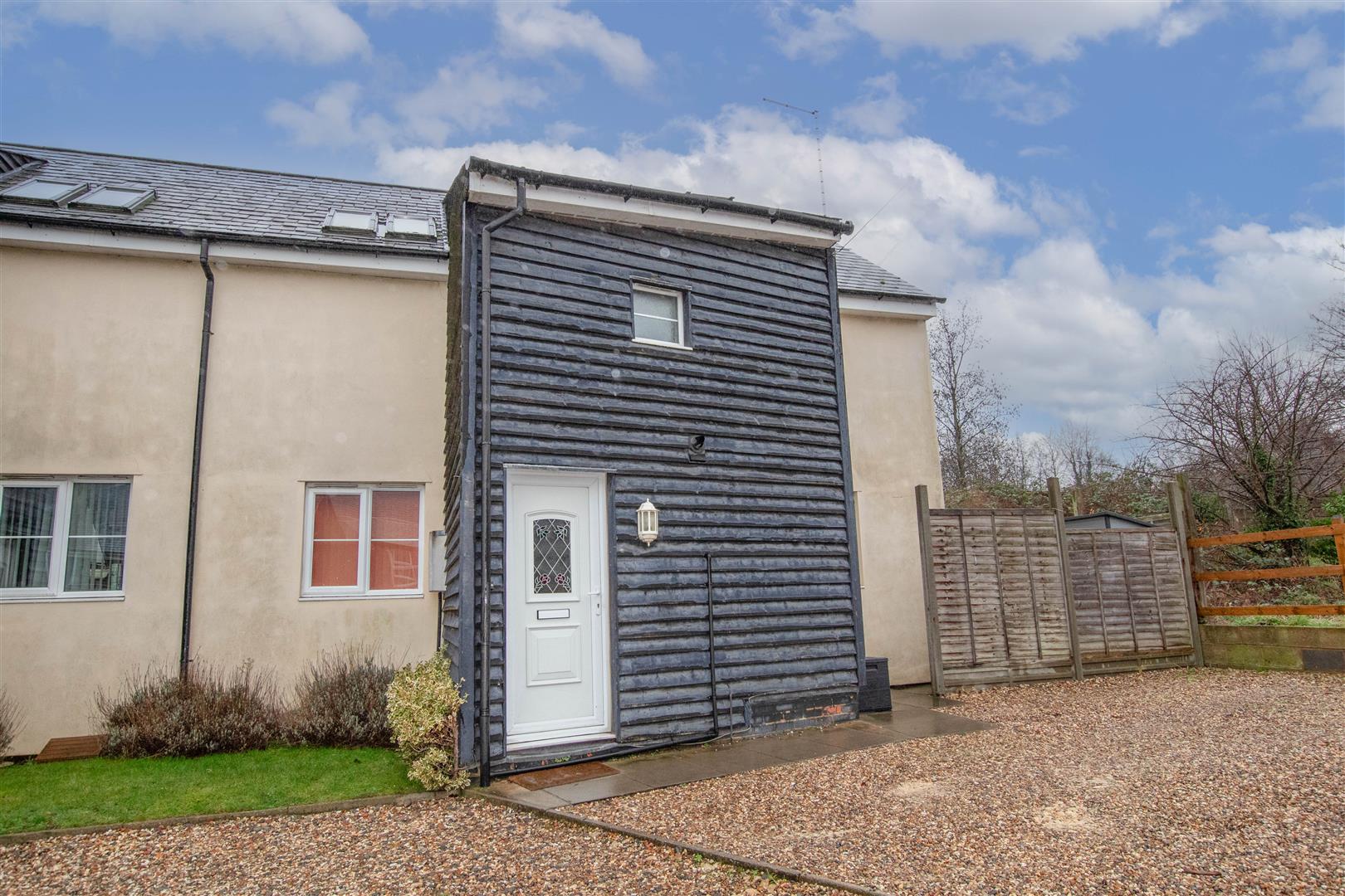 Flat Lord's Croft Lane in West Suffolk