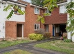 Flat Mount Close in Farnham Royal