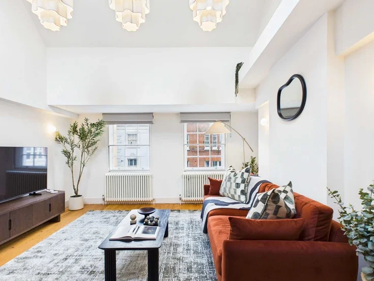 Flat Tavistock Street in City of Westminster
