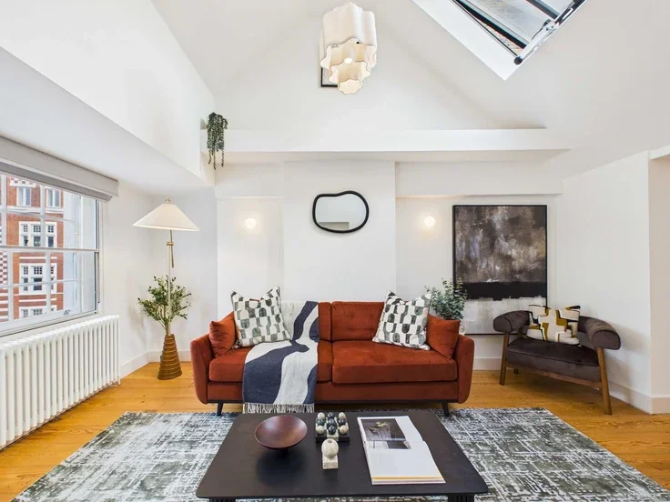 Flat Tavistock Street in City of Westminster