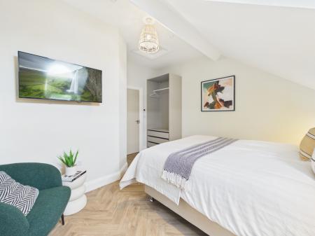 Room Ashley Avenue in Belfast